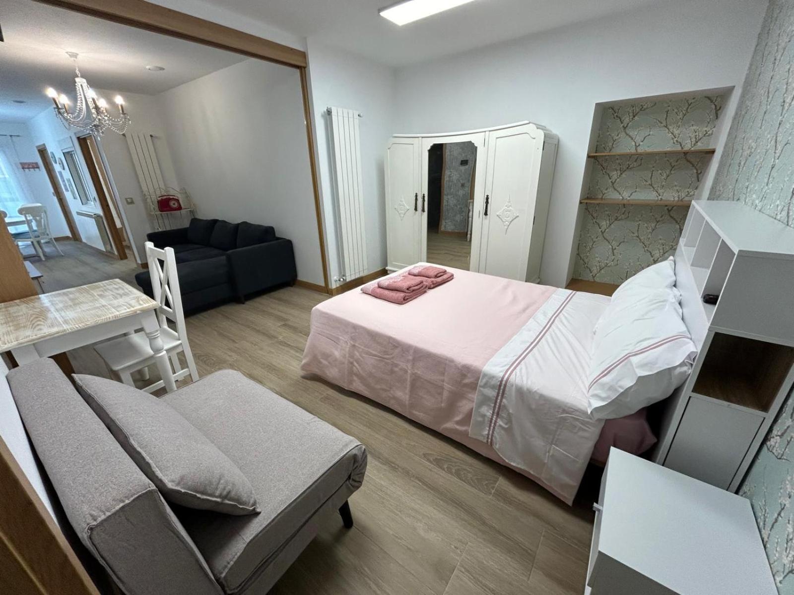 Apartamentos Torres Del Milladoiro Ames Екстер'єр фото